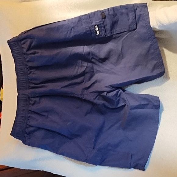 Men's swim trunks - Picture 2 of 3